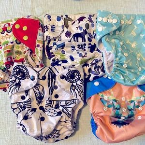 One size cloth diapers